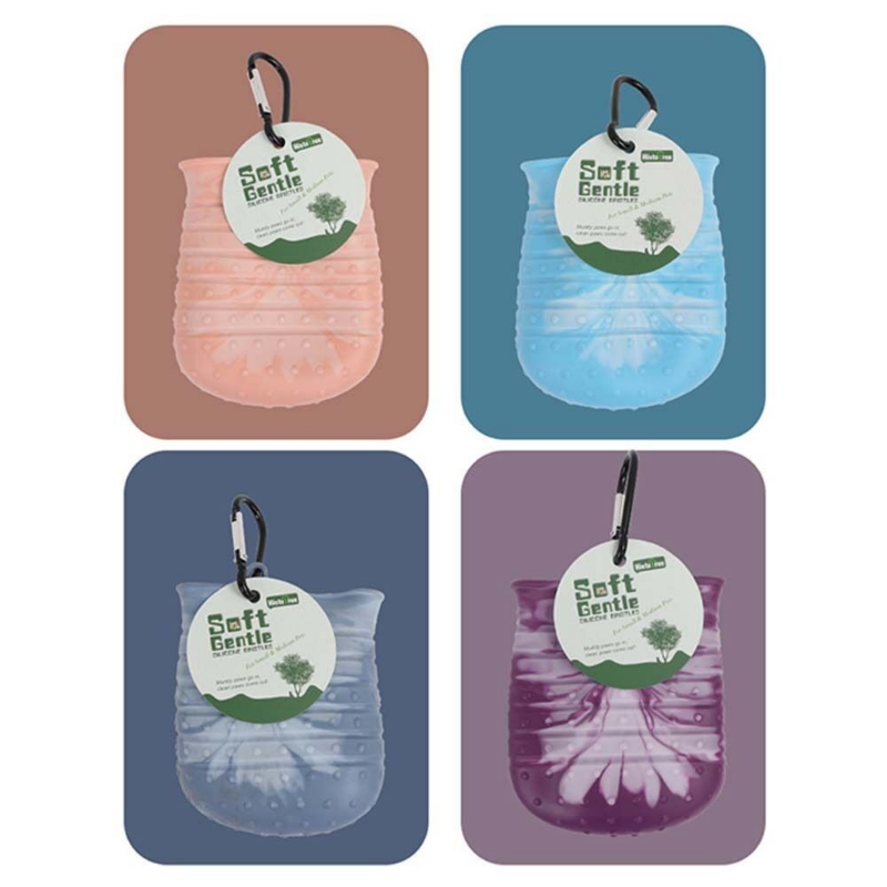 Reversible silicone bristles used as grooming and bathing brush